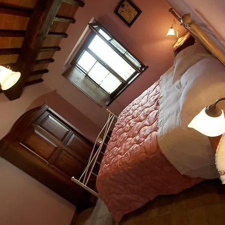 Agriturismo Il Pino ファームステイ Sant'enea